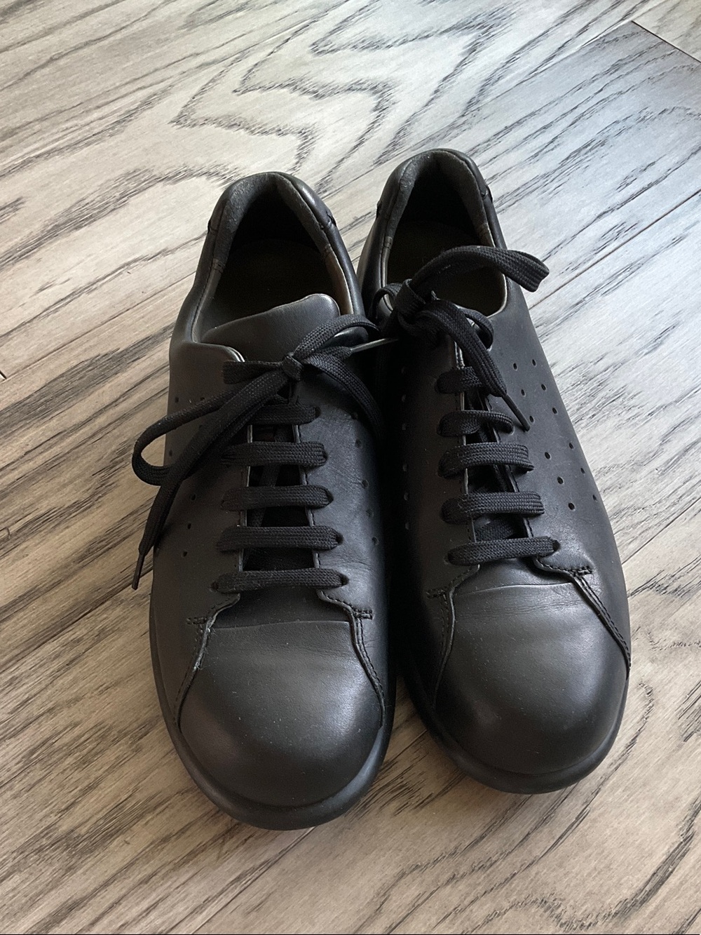 Camper Pelotas Women's Black Leather Lace-Up Flats